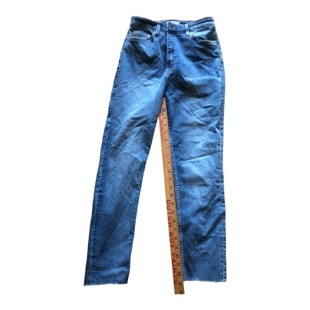 Women’s HM Light wash  Wash jeans Size  4 in Excellent Used Condition - Picture 2 of 7